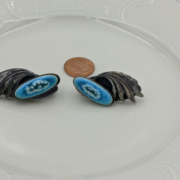Vintage Blue Green Dark Silver Wing Clip Earrings - Picture 3 of 10